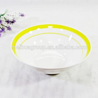 white ceramic salad bowl